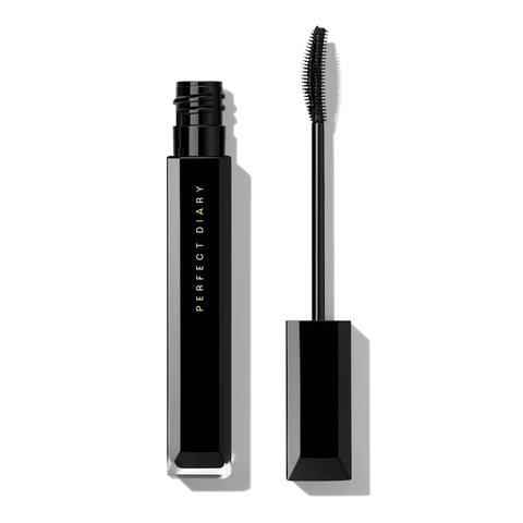 microfibers wand will grab each lash right from the roots and clump out any excess mascara resting