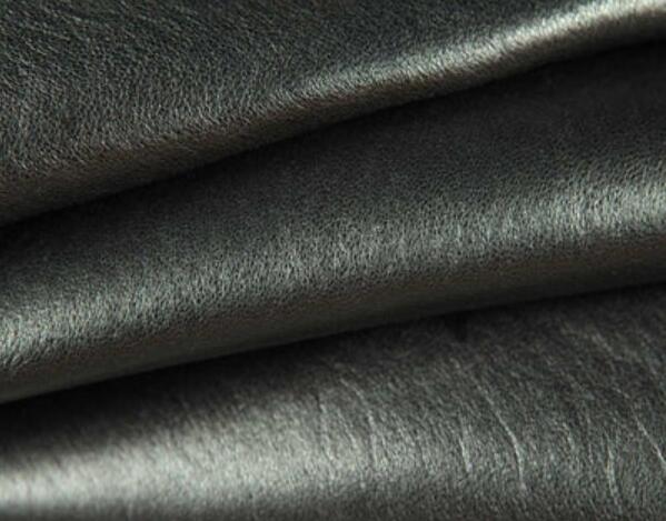 How does it work to stretch leather?