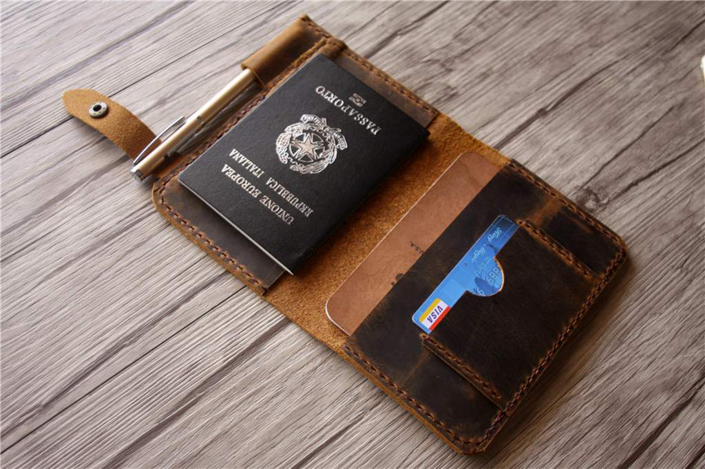 Portefeuille porte-passeport en cuir