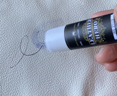 enlever l'encre du cuir