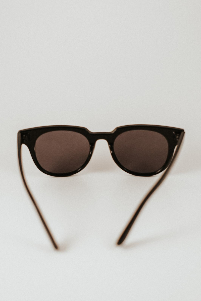 willa wayfarer sunglasses