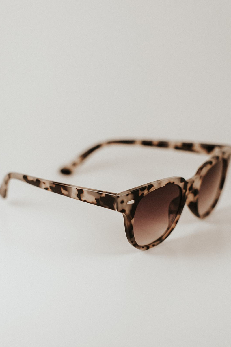 willa wayfarer sunglasses