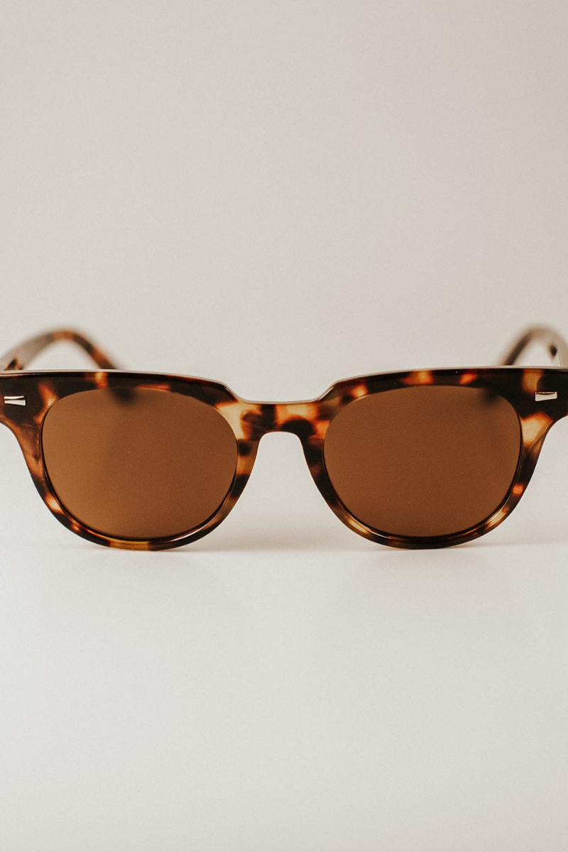 willa wayfarer sunglasses