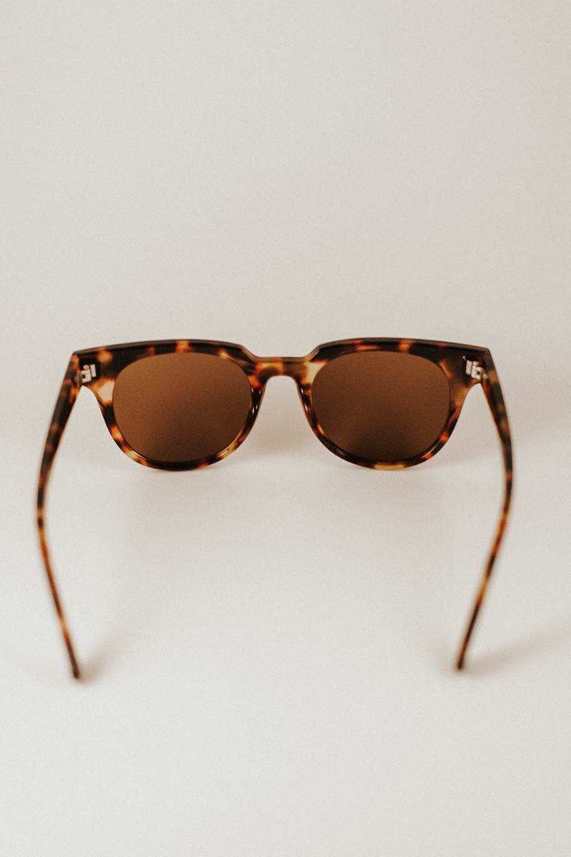 willa wayfarer sunglasses