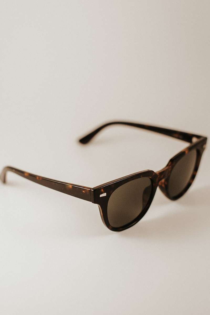 willa wayfarer sunglasses