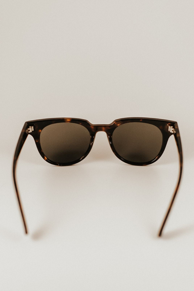 willa wayfarer sunglasses