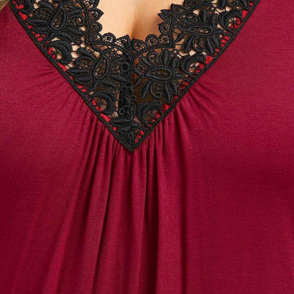 Plus Size Lace Trim V-Neck Loose Cold Shoulder Top