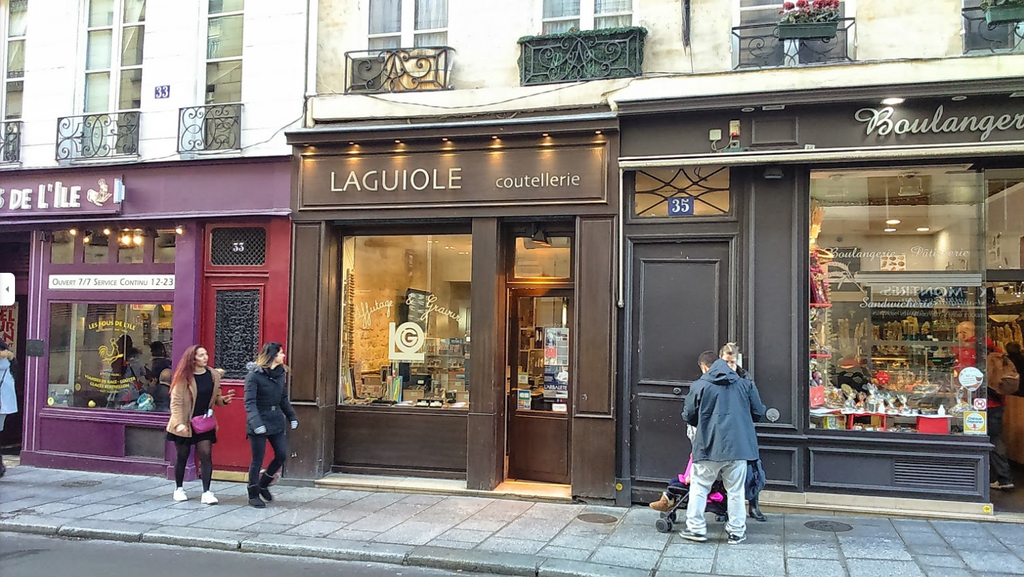 kitchen knife shop in paris