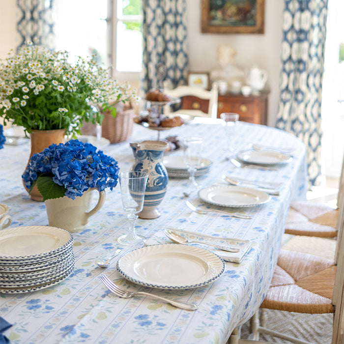 Provence Poiriers Tablecloth