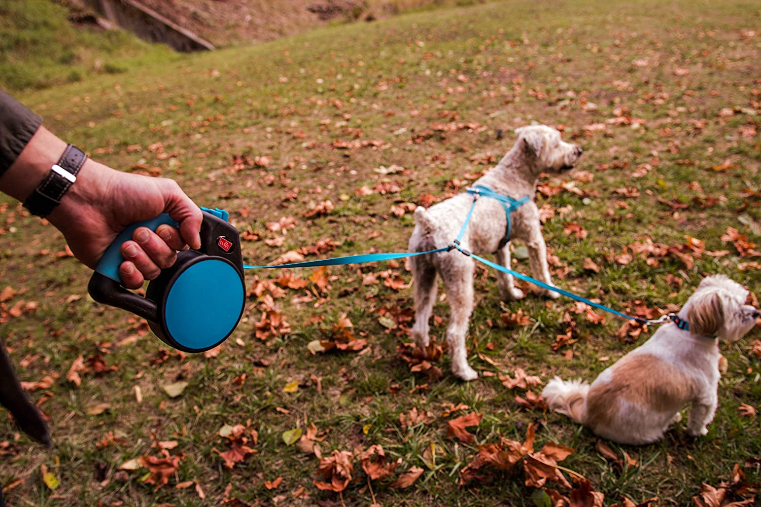 2 Dog Retractable Leash 14 or 18 ft Distance with Coupler