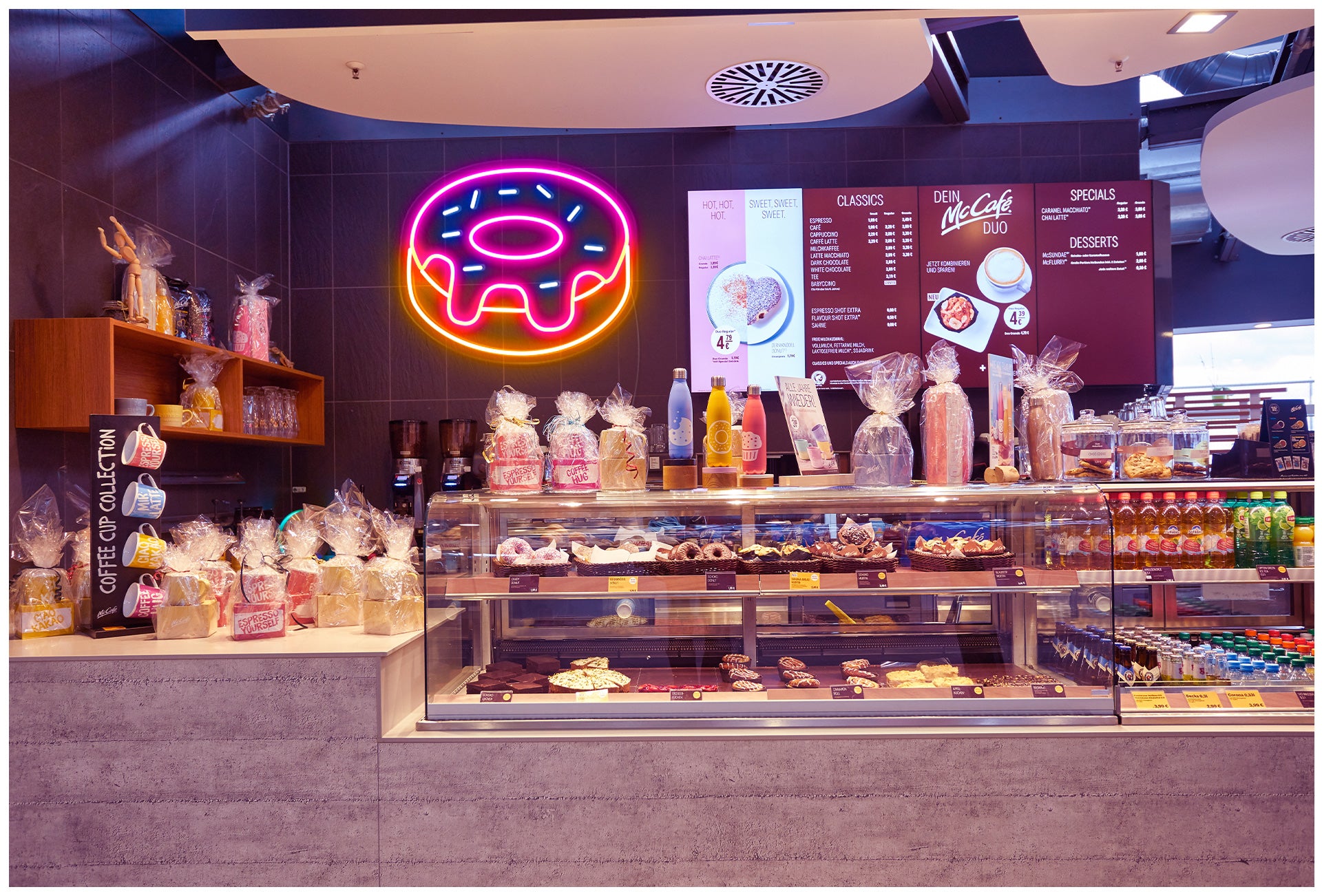 Cute Donut Neon Art