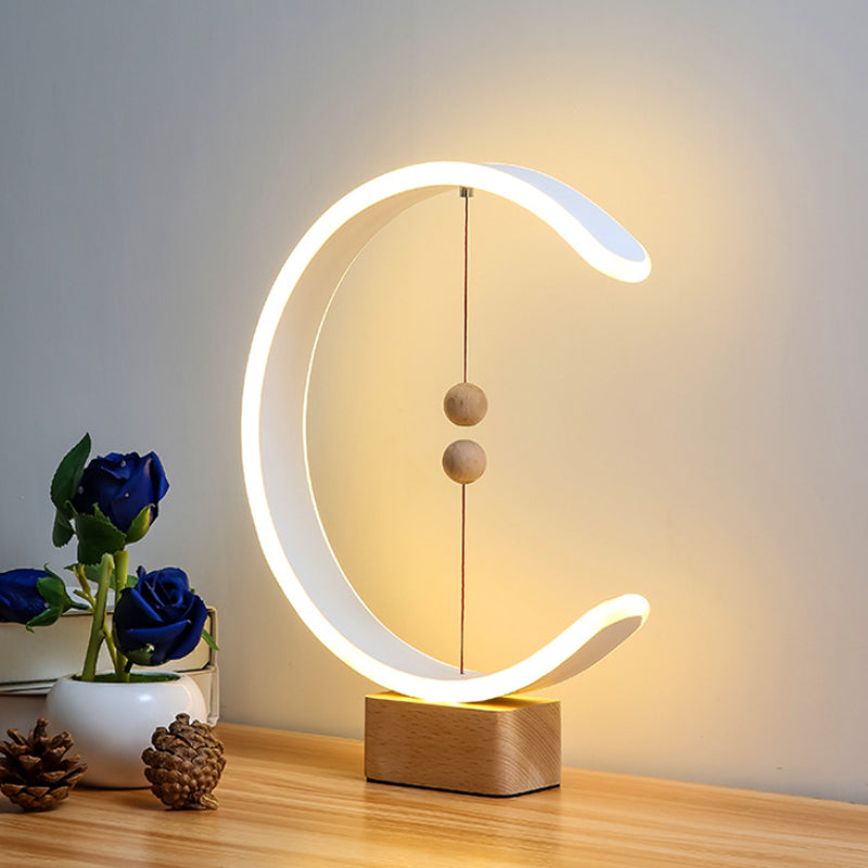 Heng C Balance Table Lamp