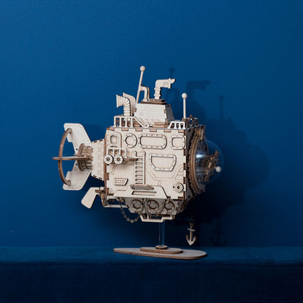 AM680 Submarine