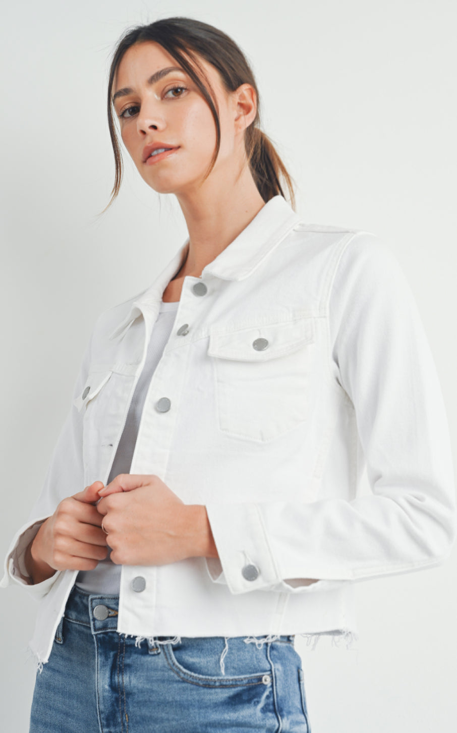 JA232 White Fitted Frayed Denim Jacket