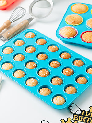 katbite Silicone Muffin Pan Grey, 12 Cups Cupcake Pan With 6 baking cu