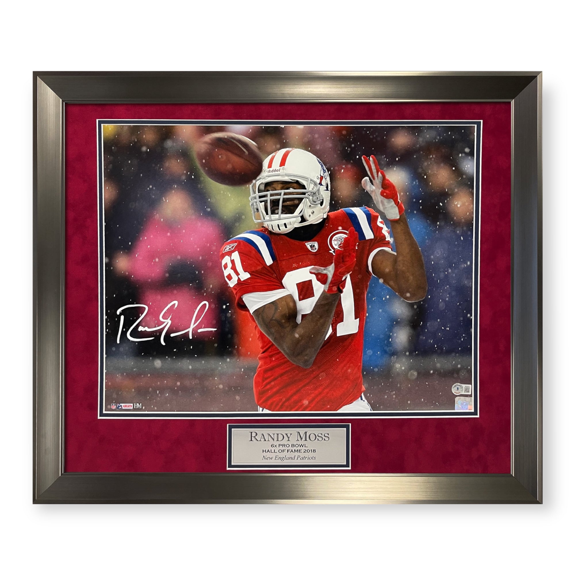 Randy Moss New England Patriots Autographed 16x20 Photo Framed to 23x27 Beckett