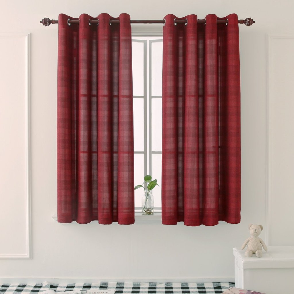red curtain