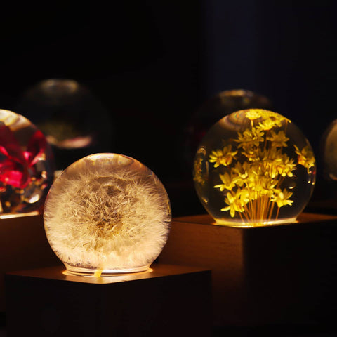 crystal ball music box with dandelion