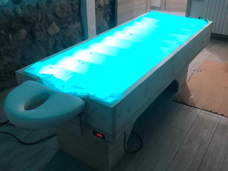 Elitech E-1000 Temperature Controller used in MORA WELLNESS Water Bed - Elitech UK