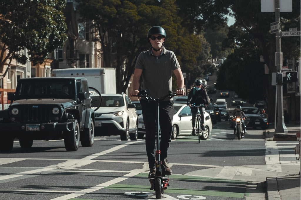 Varla Eagle One on the road