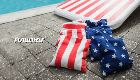 The picture with 6 American Flag corn hole bags