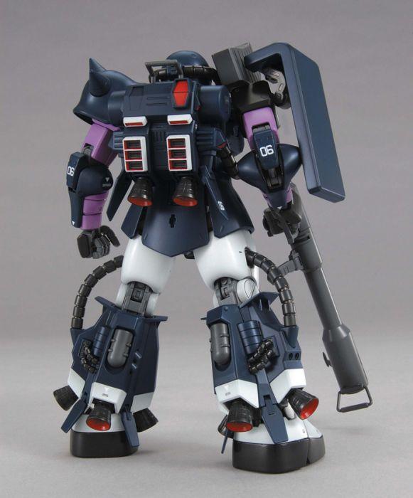 Gundam MG: MS-06R-1A Zaku II (Black Tri-Stars) 1/100