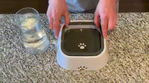 US$ 29.99 - No-Spill Pets Water Bowl - m.petsbylove.com