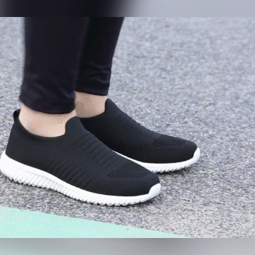 Akk Large Size Flexible Women's Slip-on Walking Shoes GIF