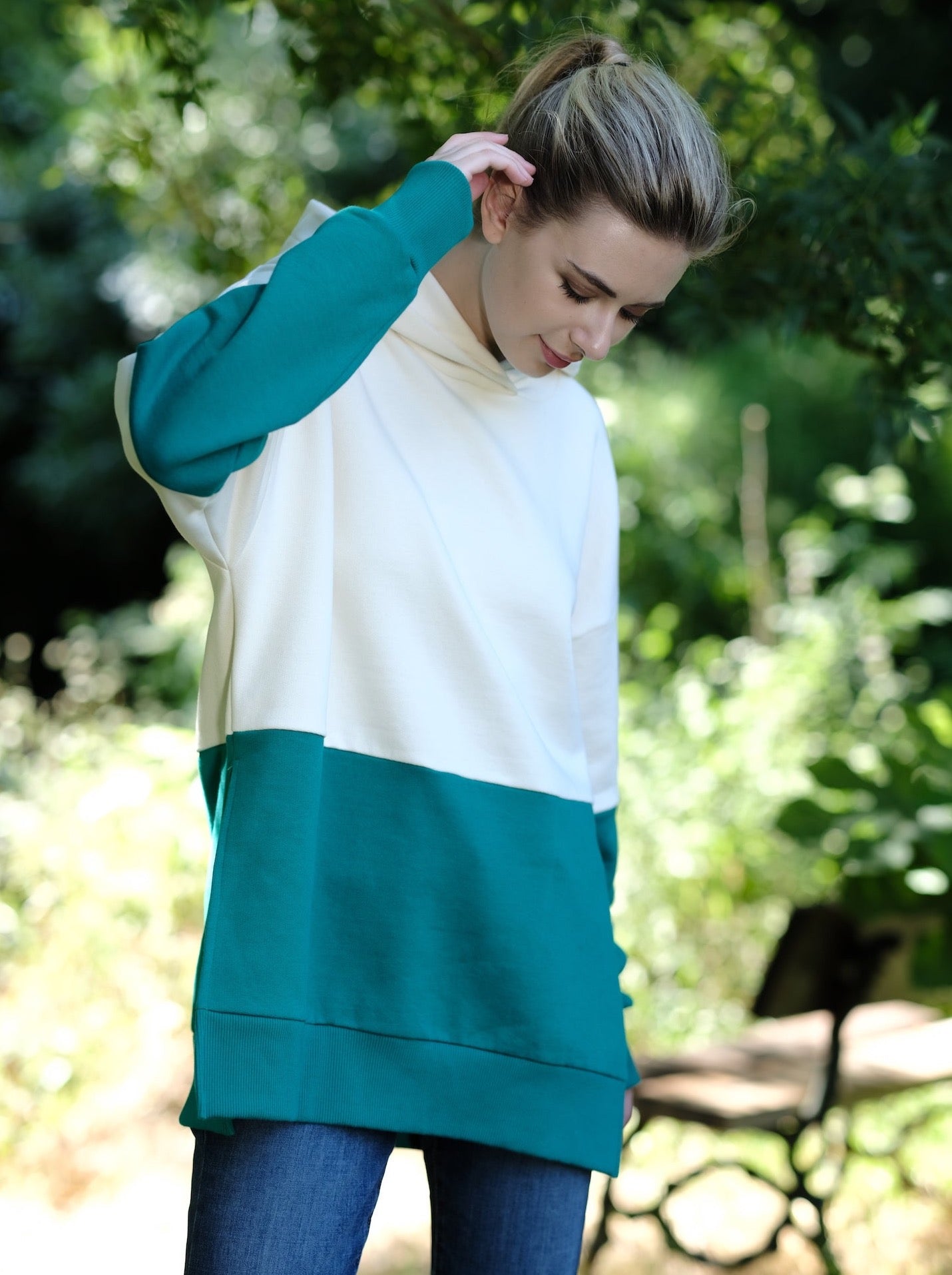 Dione - Colorblock Hoodie