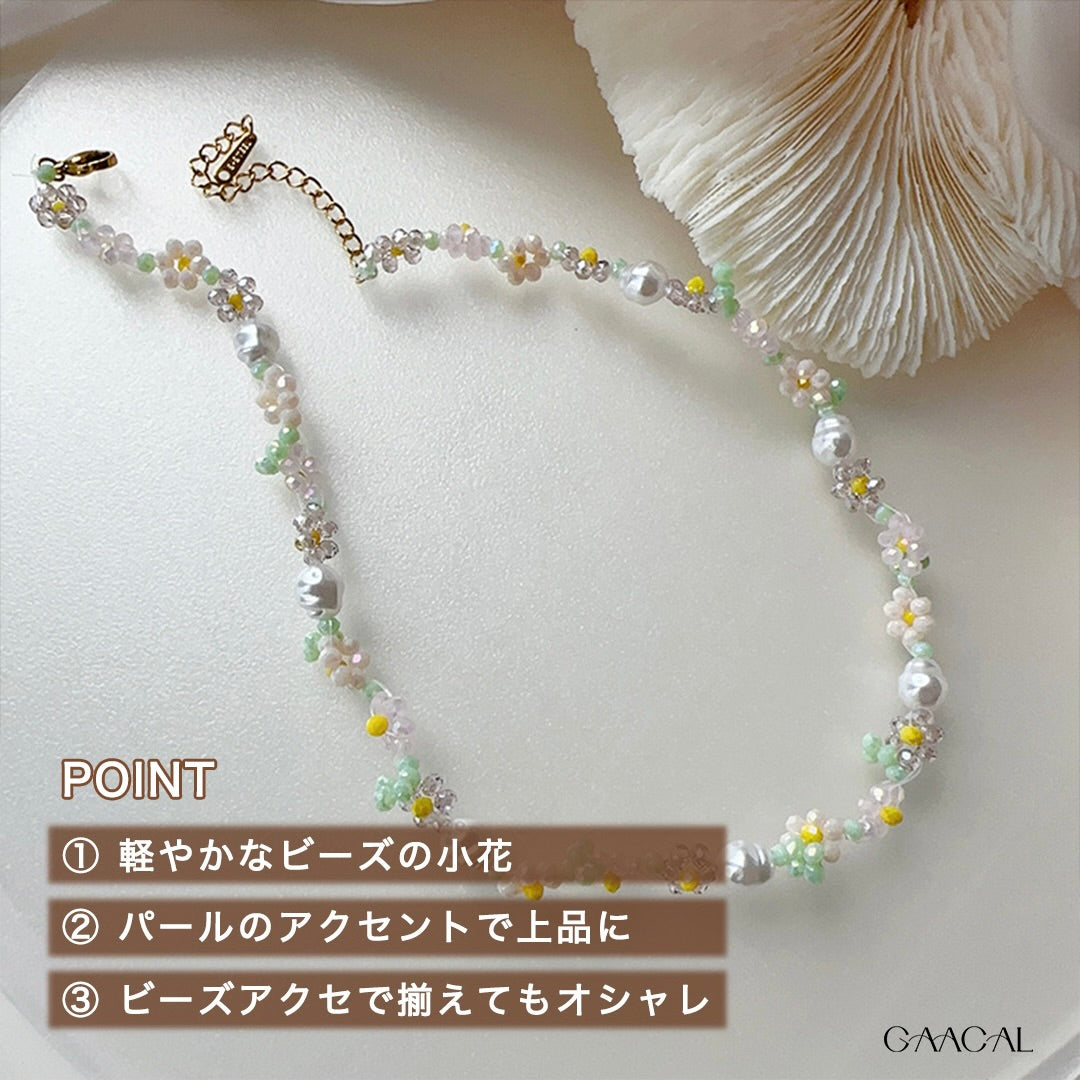ホワイトモザイク」ビーズ小花のネックレス – gaacal