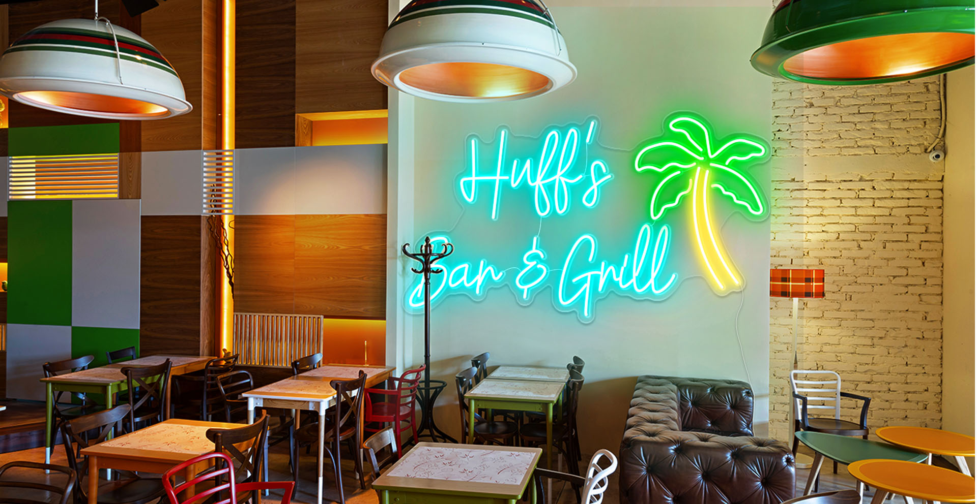 Huff's Bar & Grill neon lights