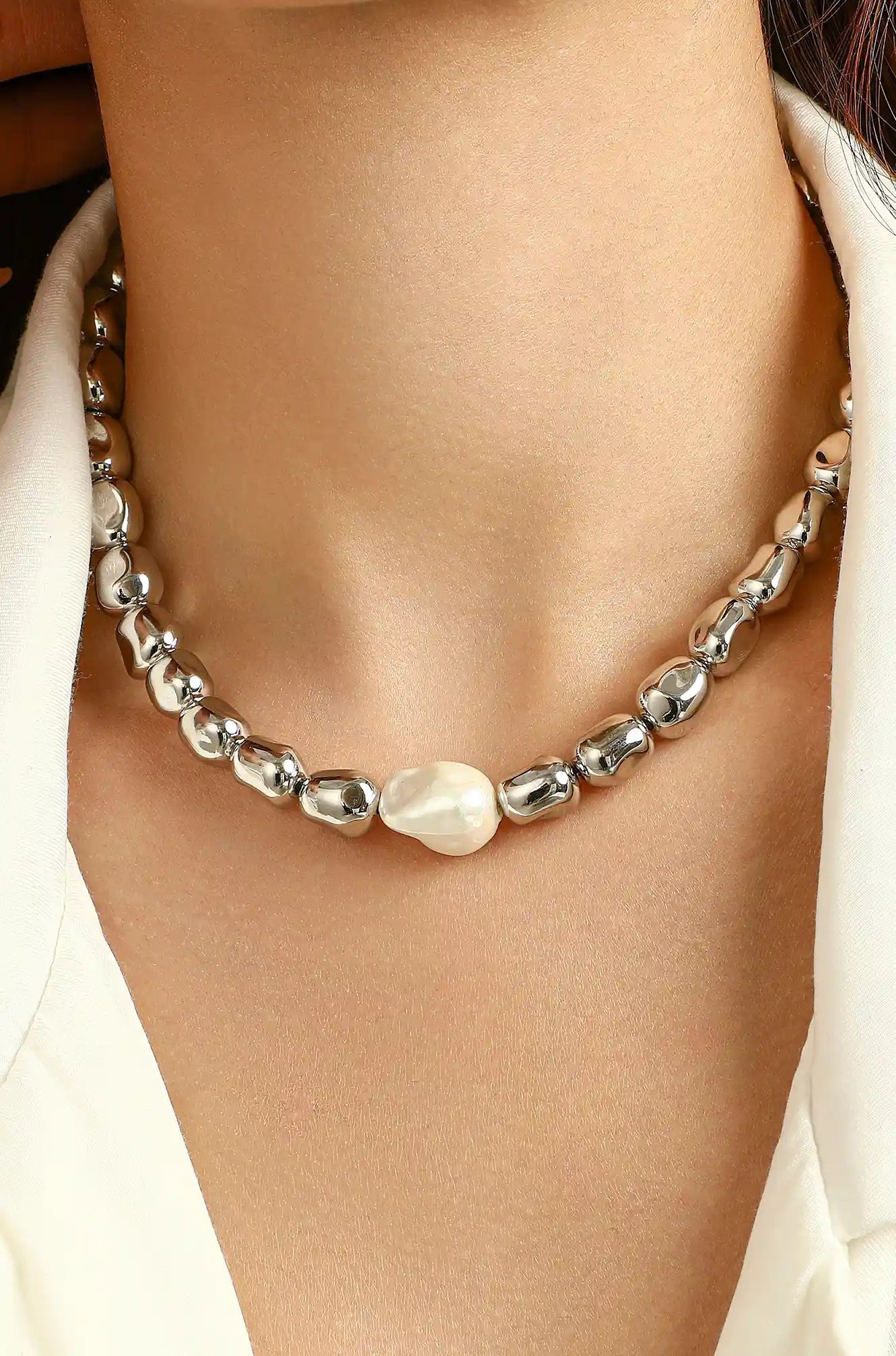 Polished Silver Beaded Necklace