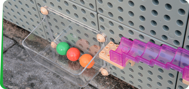 Children can set it as a terminal for ball track games or other use