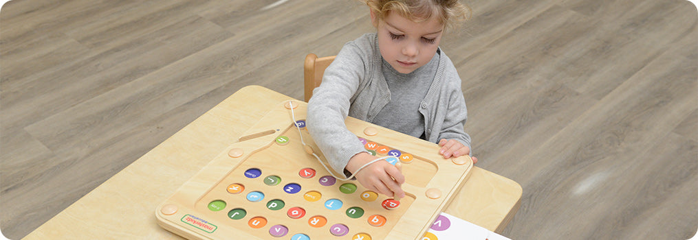 Children can learn through playing 6 different games which vary in difficulties.