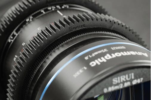 عدسة سيروي 35مم أنامورفيك