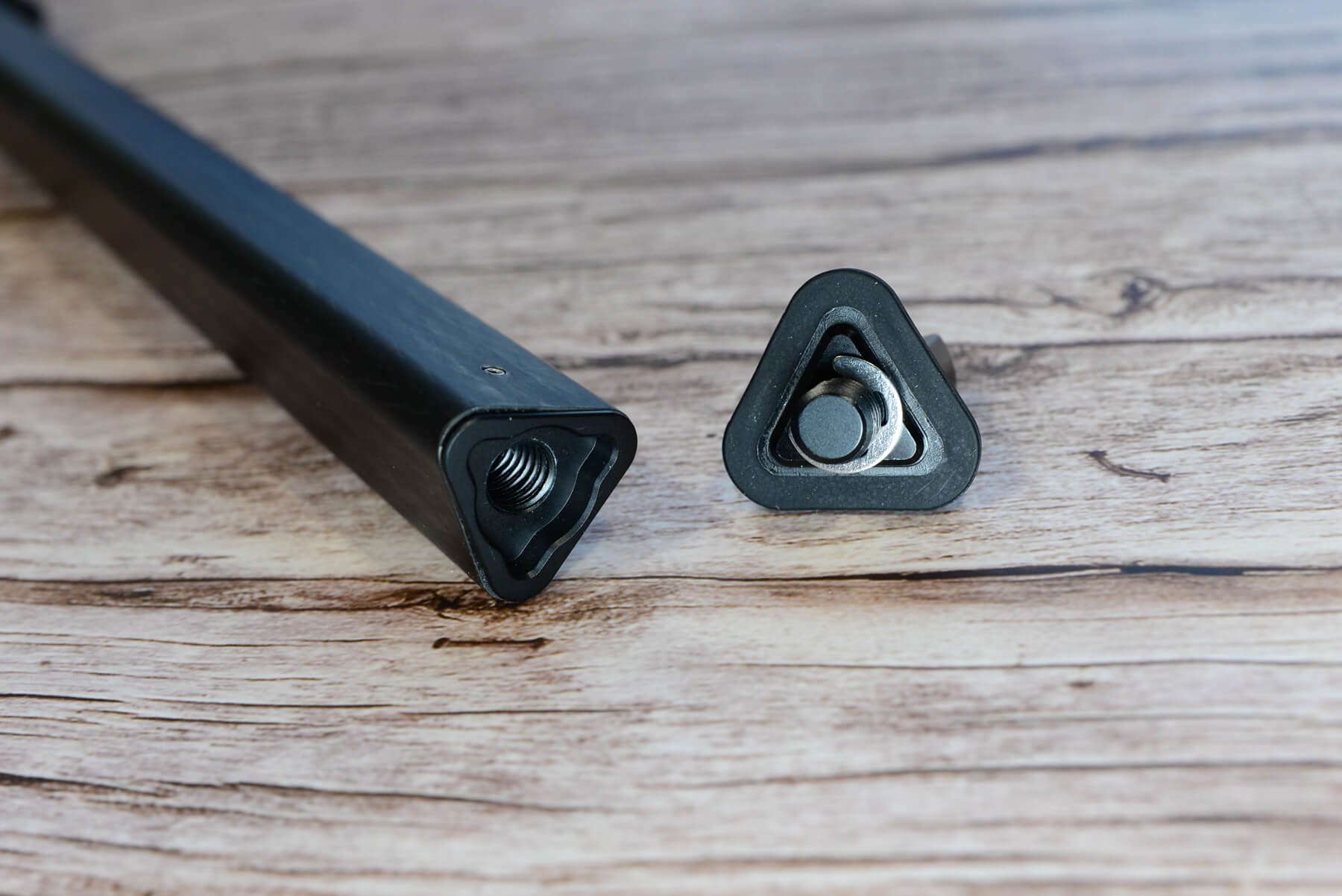 حامل ثلاثي SIRUI ST-124