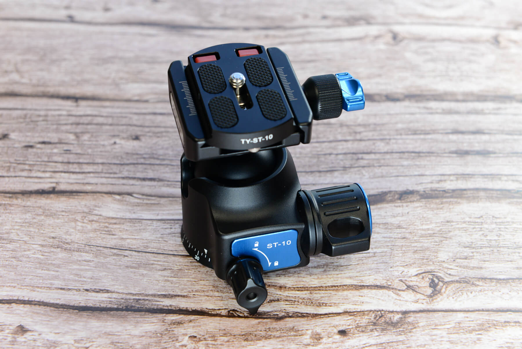 حامل ثلاثي SIRUI ST-124