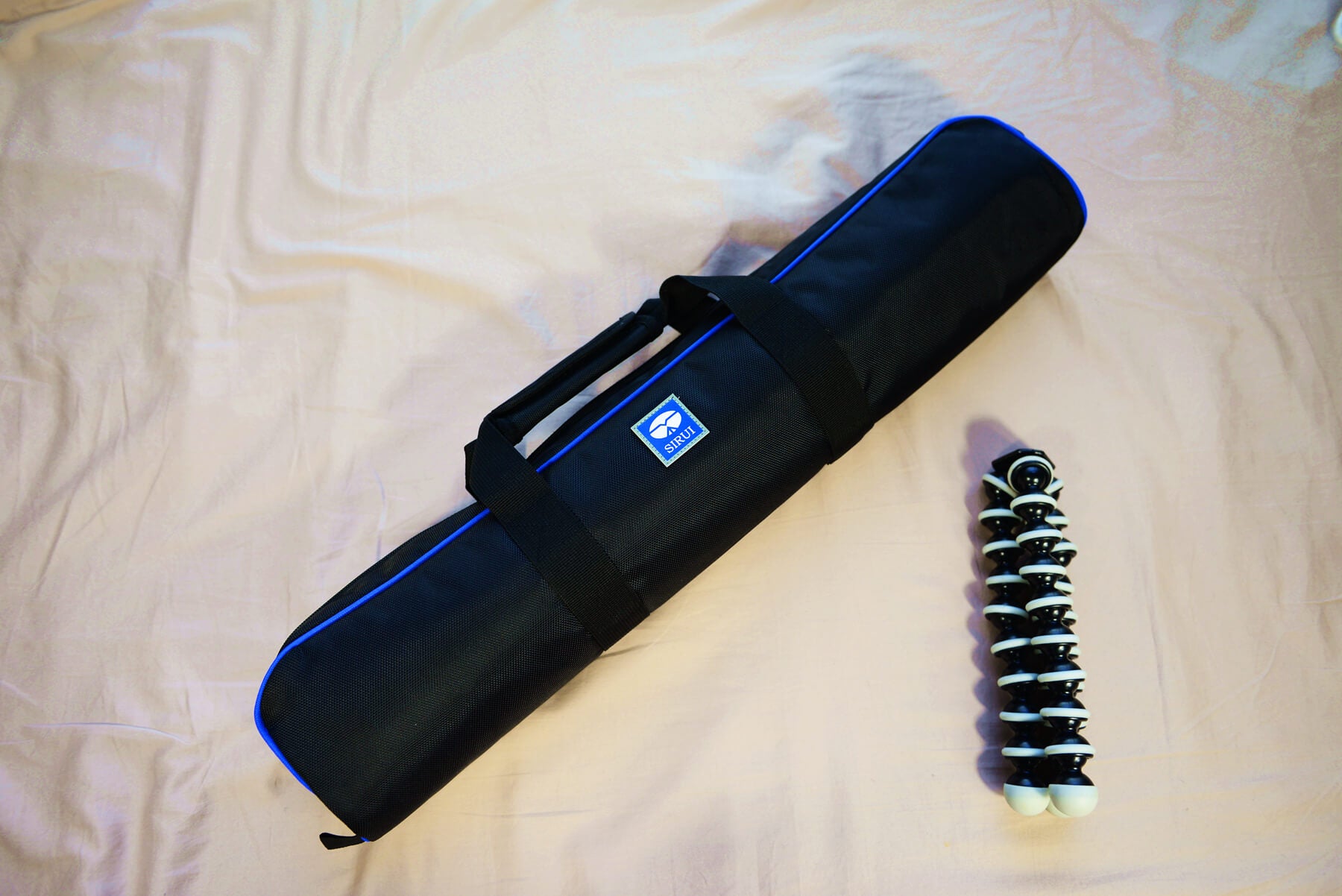 حقيبة الحامل الثلاثي SIRUI ST-124