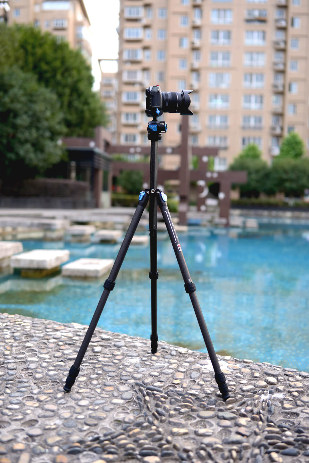 حامل ثلاثي SIRUI ST-124