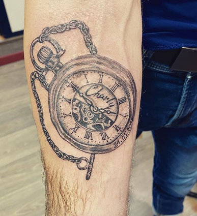 Clock Tattoo Designs  30 Incredible Collections  Design Press