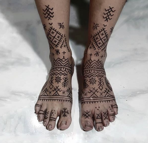 line foot tattoo