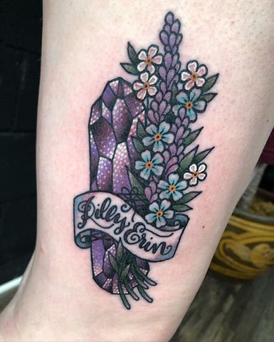 diamond thigh tattoo with flowers