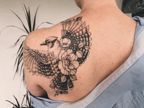 bird shoulder tattoo