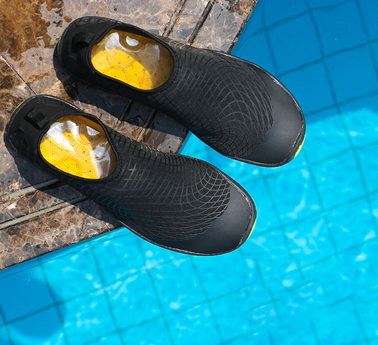 Diving shoes