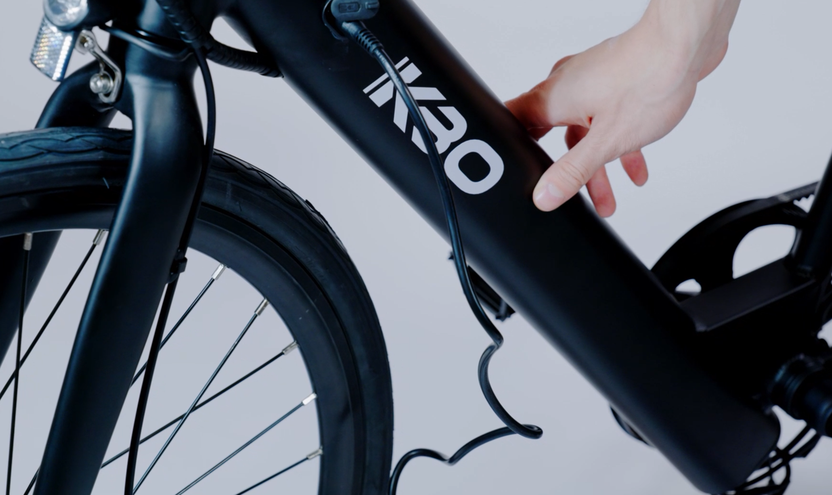 The battery of a KBO hurricane is integrated