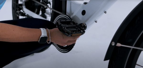 assemble the right and left pedals of the kbo breeze step thru