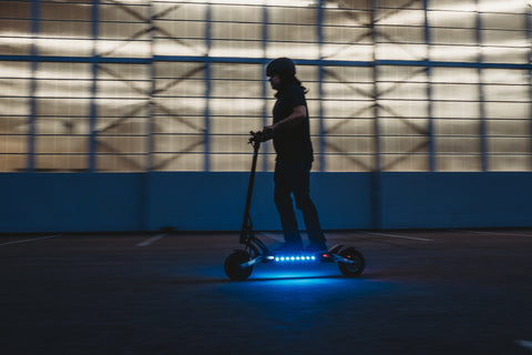 What Makes Kaabo Mantis 8 The Best Compact Performance Scooter?-pics