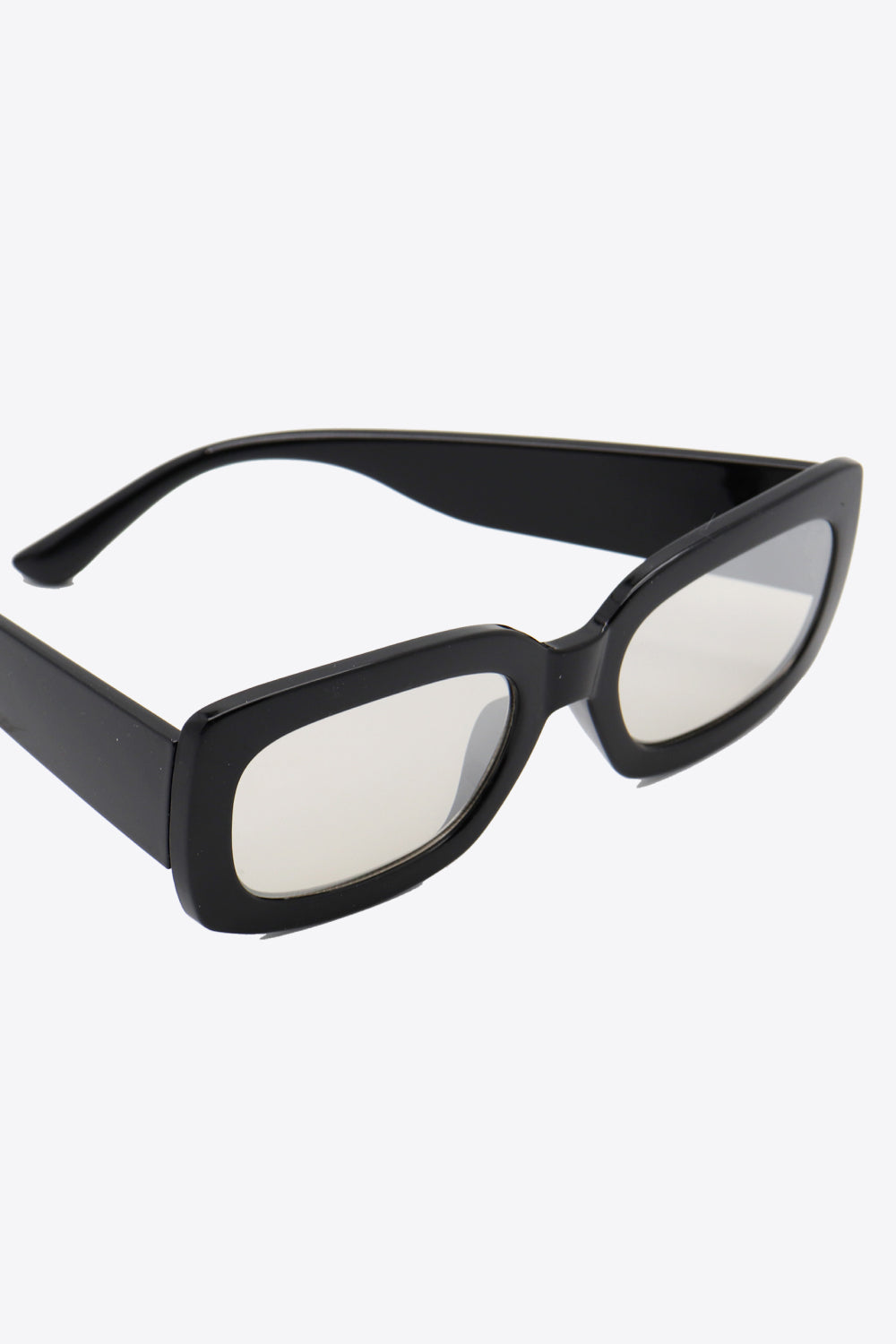 Villa Blvd Angle Rectangle Sunglasses ? Multiple Colors Available ?