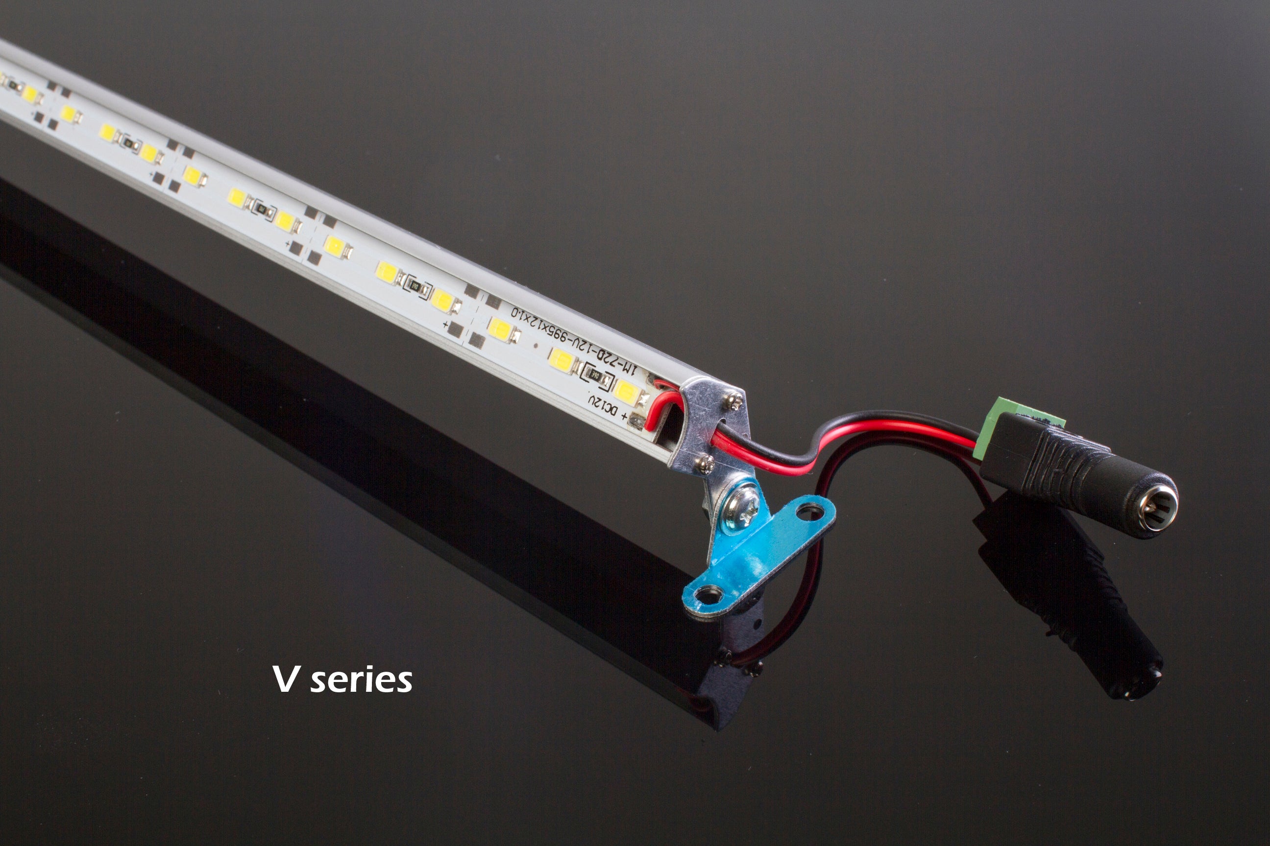 36 inches White Color V5630 LED light with Adjustable Footing