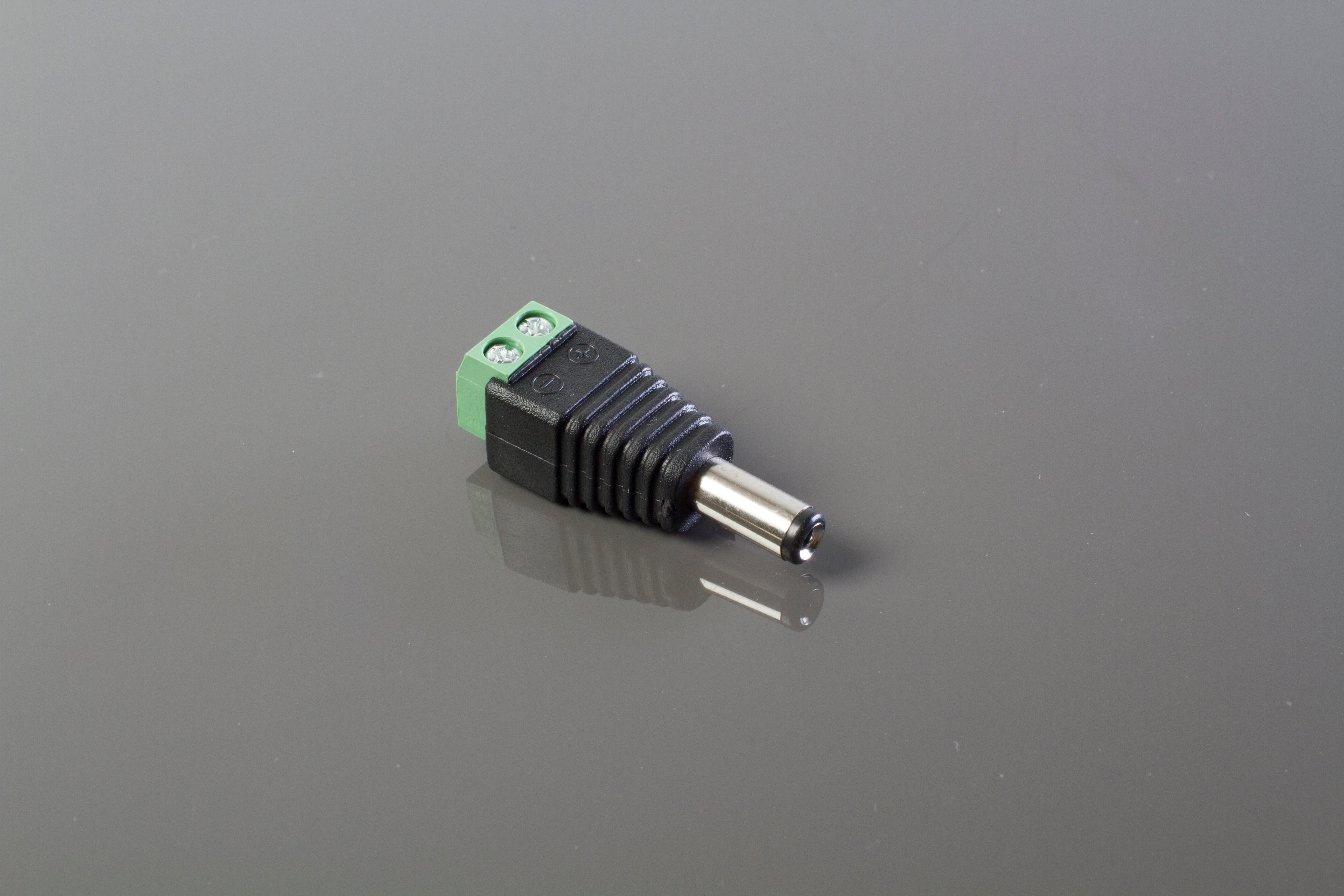 LED Light to Male DC Power Supply Connector